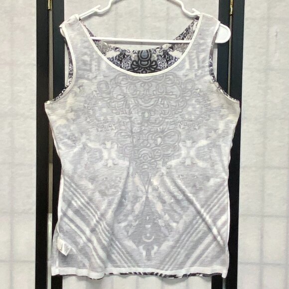 World Unity 2 Piece Set Jeweled Sheer Flutter Batwing Overblouse & Tank Black XL - Picture 7 of 14